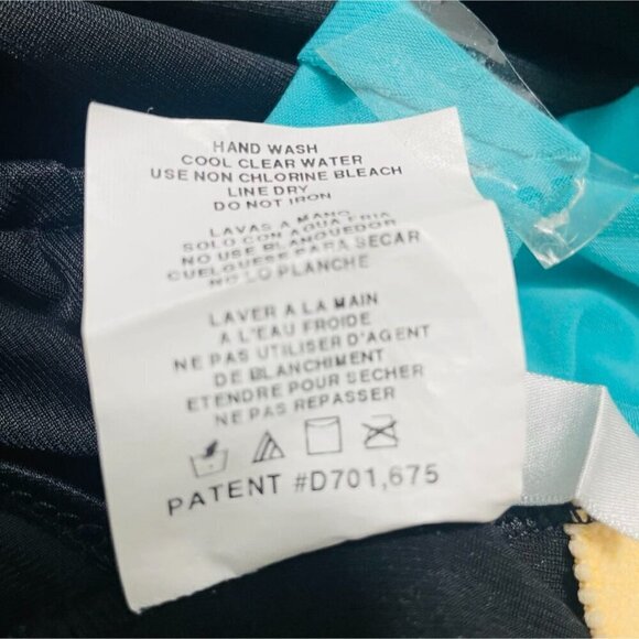 MagicSuit Size 16 One Piece Swimsuit Slimming Flattering Smoothing - Picture 9 of 9